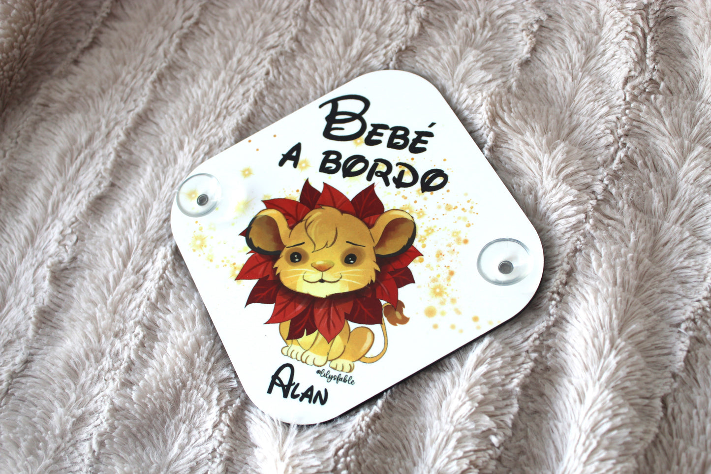 Cartel bebé a bordo de El Rey León personalizable